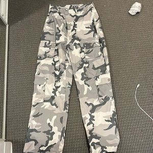 never worn camo cargo pants
